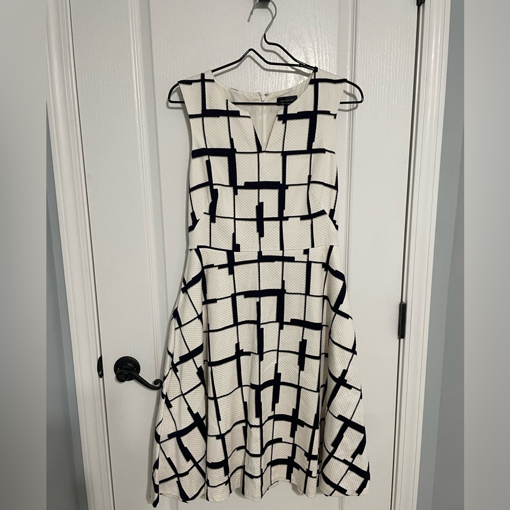 The Limited Navy/white patterned textured dress